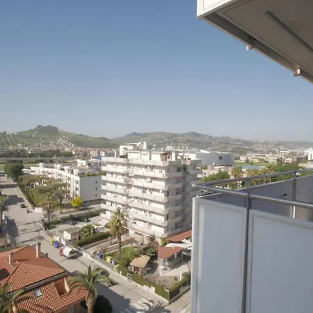 Apartment Tallin International Vista Mare Rifa767 *